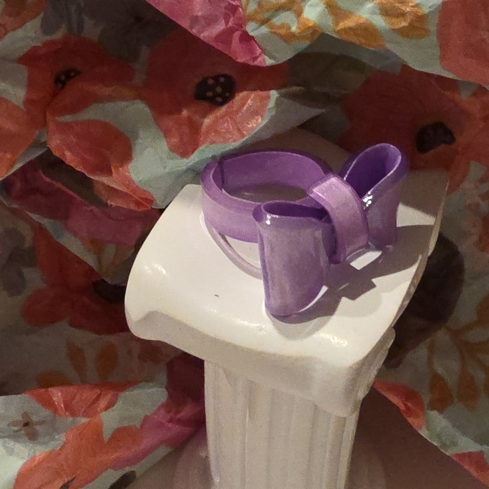 Purple Bow Acyrlic Adjustble Ring | NWOT
